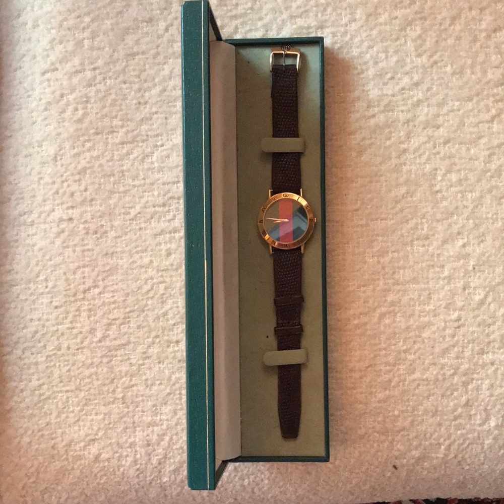 Unisex GUCCI 3000M Iconic Wristwatch Gold Plated Orig Lizard Strap. NEW BATTERY! - Picture 3 of 14